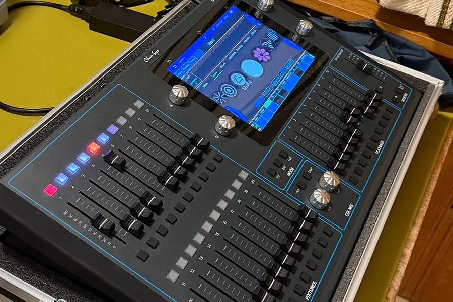 Lichtpult ChamSys QuickQ 20 im Case